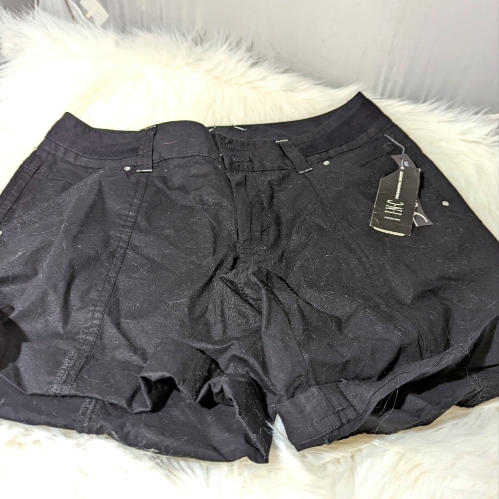 Black inc shorts